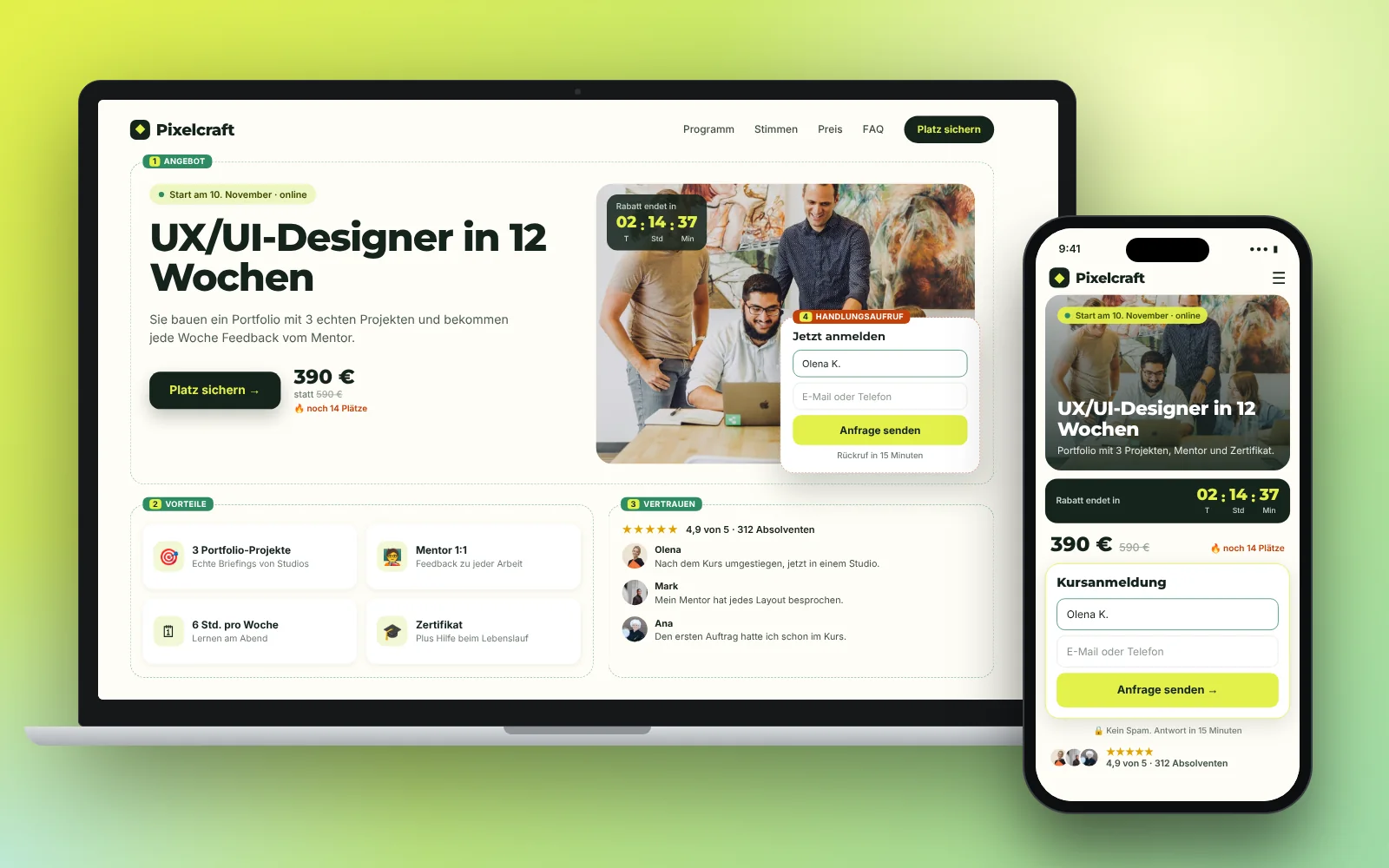 Ein Laptop zeigt die Landingpage eines Online-Kurses, das Smartphone das Anfrageformular.